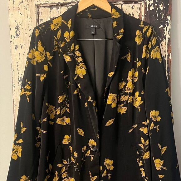 Torrid women’s size 2 Plus size Floral long duster Blazer. - Picture 1 of 6
